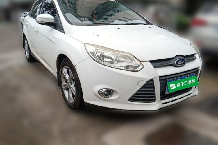 Used Ford Focus 2012 Sedan 1.6L Automatic Fashion Edition Front Right 45 Deg