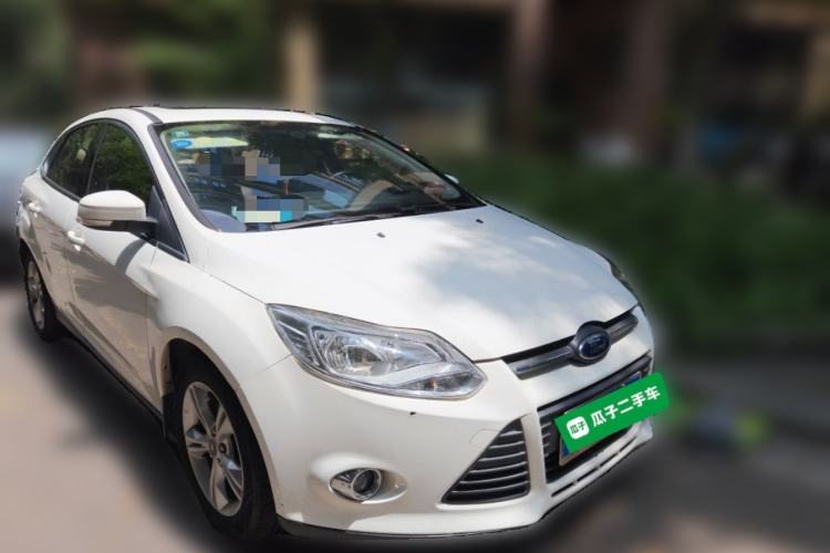 Used Ford Focus 2012 Sedan 1.6L Automatic Fashion Edition Front Right 45 Deg