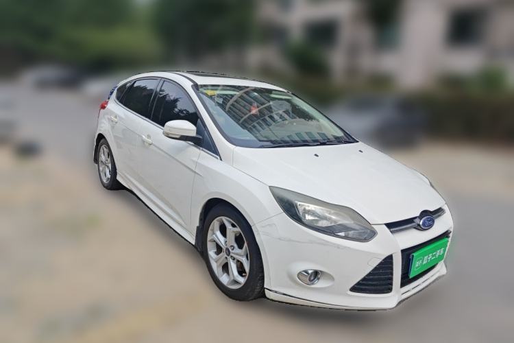 Used Ford Focus 2012 Hatchback 2.0L Automatic Luxury Sport Model Front Right 45 Deg