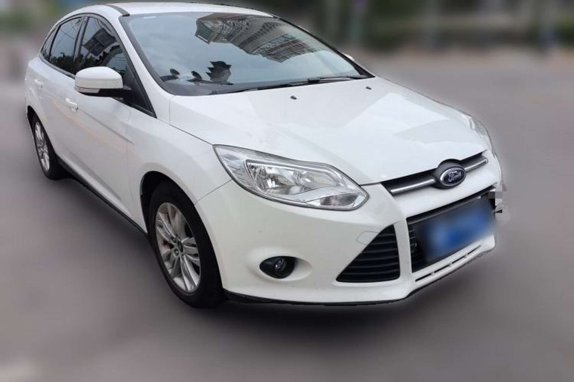 Used Ford Focus 2012 Sedan 1.6L Manual Comfort Model Front Right 45 Deg