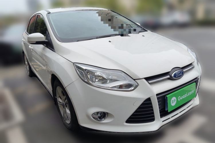 Used Ford Focus 2012 Hatchback 1.6L Automatic Fashion Edition Front Right 45 Deg