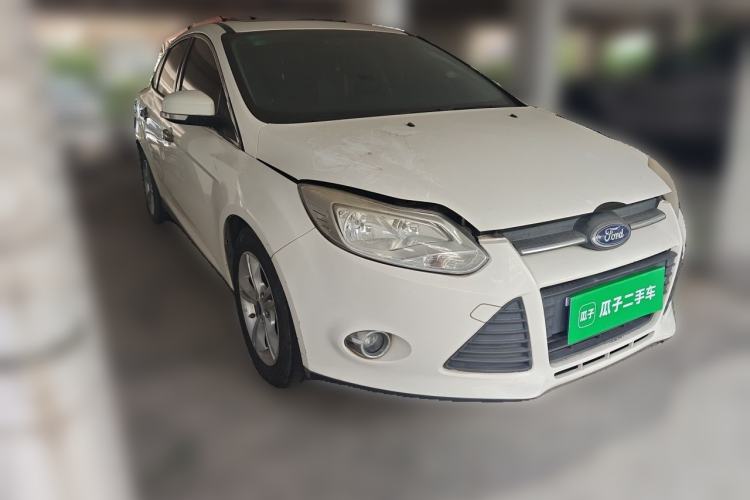 Used Ford Focus 2012 Sedan 1.6L Automatic Fashion Edition Front Right 45 Deg