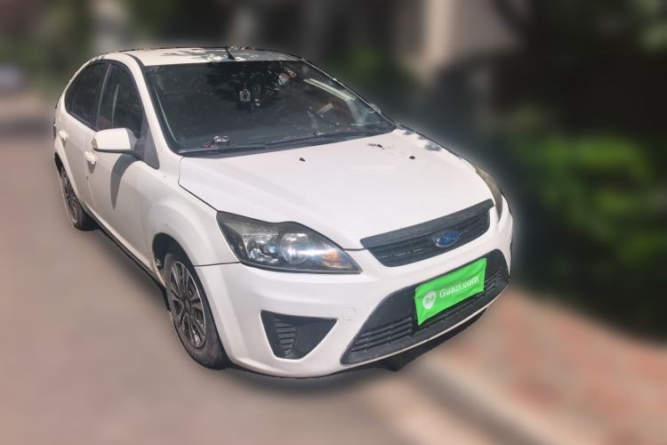 Used Ford Focus 2012 Hatchback Classic 1.8L Manual Base Model Front Right 45 Deg