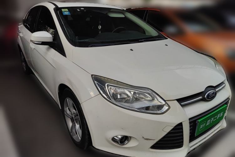 Used Ford Focus 2012 Sedan 1.6L Automatic Fashion Edition Front Right 45 Deg