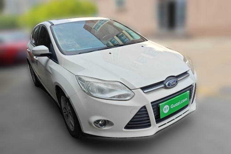 Used Ford Focus 2012 Hatchback 1.6L Automatic Fashion Edition Front Right 45 Deg