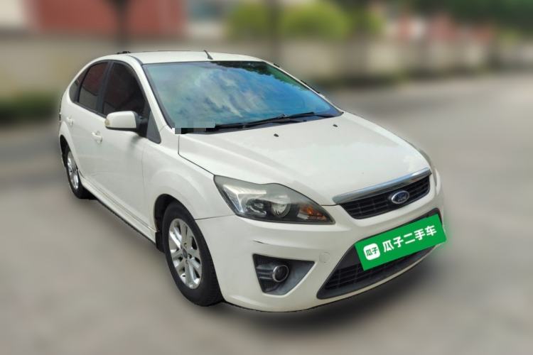 Used Ford Focus 2012 Hatchback Classic 1.8L Manual Base Model Front Right 45 Deg