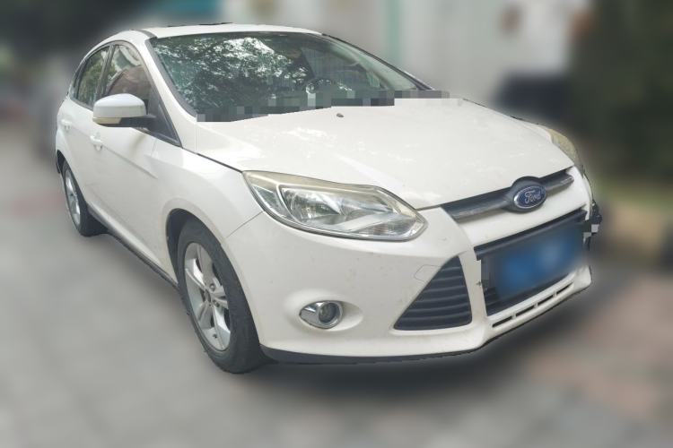 Used Ford Focus 2012 Hatchback 1.6L Automatic Fashion Edition Front Right 45 Deg