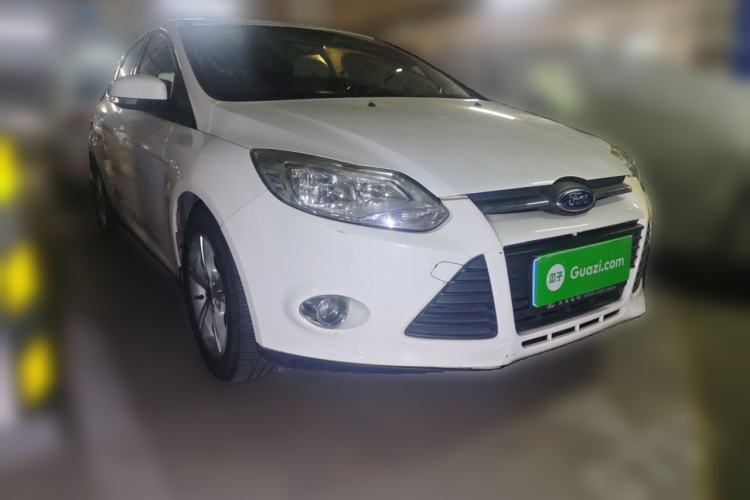 Used Ford Focus 2012 Hatchback 1.6L Automatic Fashion Edition Front Right 45 Deg
