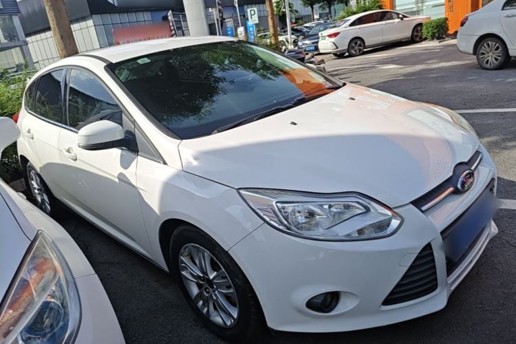 Used Ford Focus 2012 Hatchback 1.6L Automatic Comfort Model Front Right 45 Deg