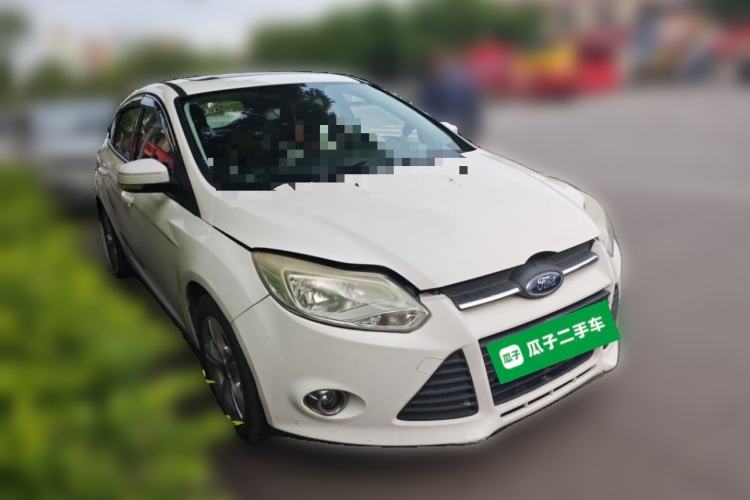 Used Ford Focus 2012 Hatchback 1.6L Automatic Fashion Edition Front Right 45 Deg