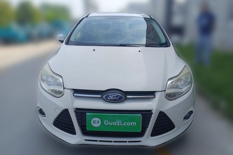 Used Ford Focus 2012 Hatchback 1.6L Automatic Fashion Edition Front