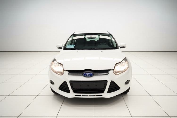 Used Ford Focus 2012 Sedan 1.6L Automatic Fashion Edition Front