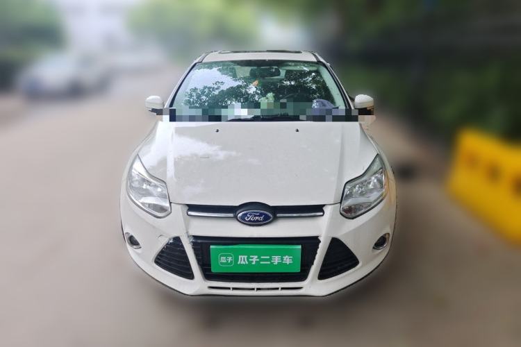 Used Ford Focus 2012 Hatchback 1.6L Manual Fashion Edition Front