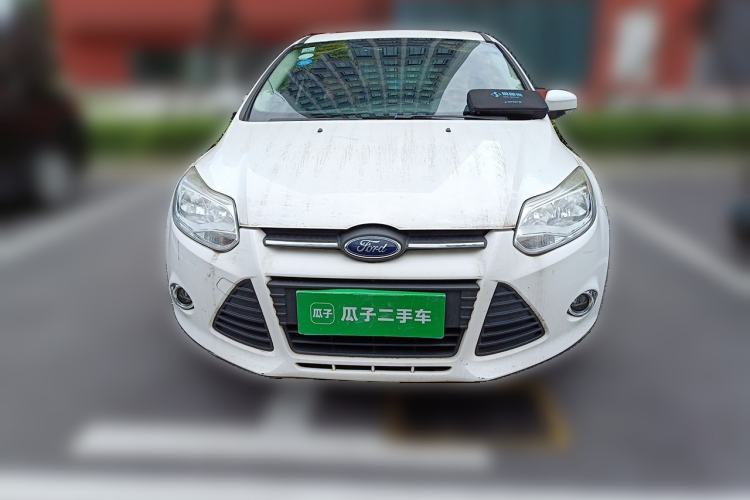 Used Ford Focus 2012 Sedan 1.6L Manual Fashion Edition Front