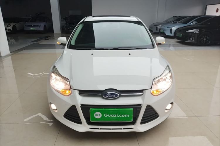Used Ford Focus 2012 Hatchback 1.6L Automatic Fashion Edition Front