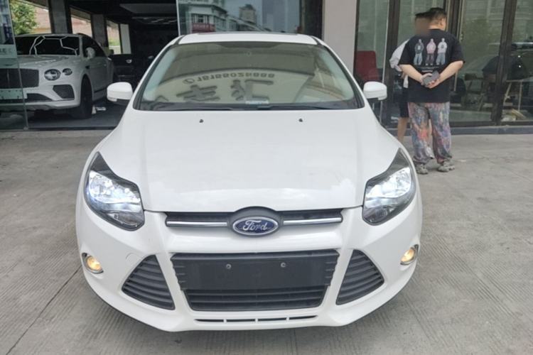 Used Ford Focus 2012 Hatchback 1.6L Automatic Fashion Edition Front