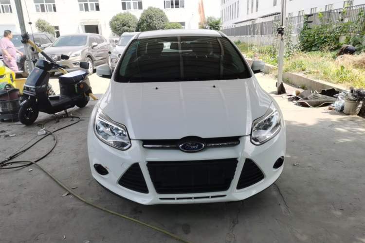 Used Ford Focus 2012 Sedan 1.6L Automatic Comfort Model Front