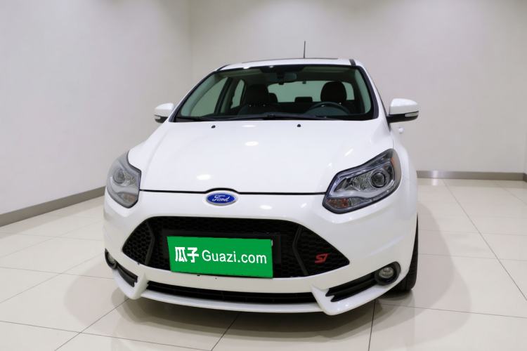 Used Ford Focus 2012 Sedan 1.6L Manual Fashion Edition Front