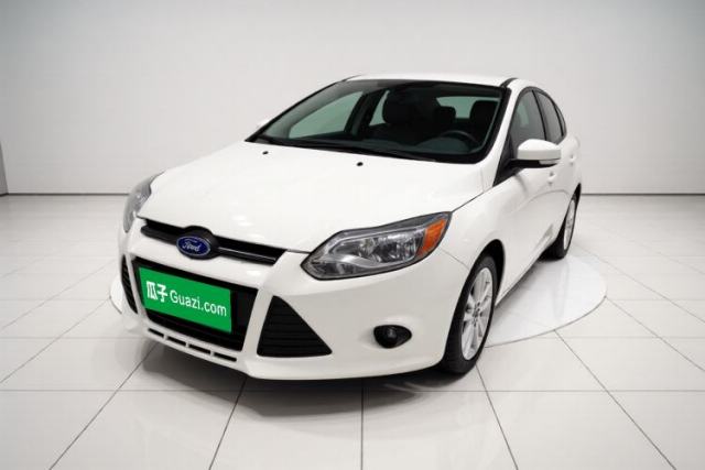 Ojetý Ford Focus 2012 Sedan 1.6L Manual Comfort Model