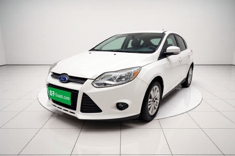Ford Focus 2012 Hatchback 1.6L Automatic Comfort Model usado Guazi used car, China used car export, Used car for sale, Used cars, Cheapest cars for sale