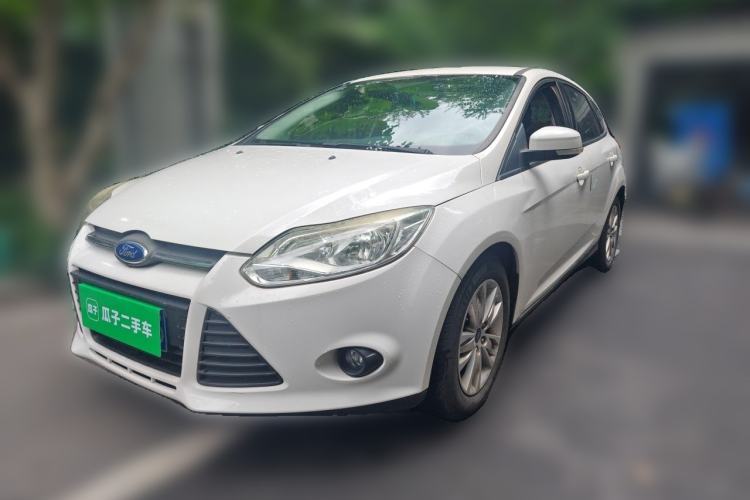 Used Ford Focus 2012 Hatchback 1.6L Automatic Comfort Model Guazi used car, China used car export, Used car for sale, Used Ford cars, Cheapest cars for sale