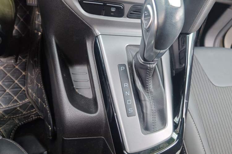 Used Ford Focus 2012 Hatchback 1.6L Automatic Comfort Model Gear Lever