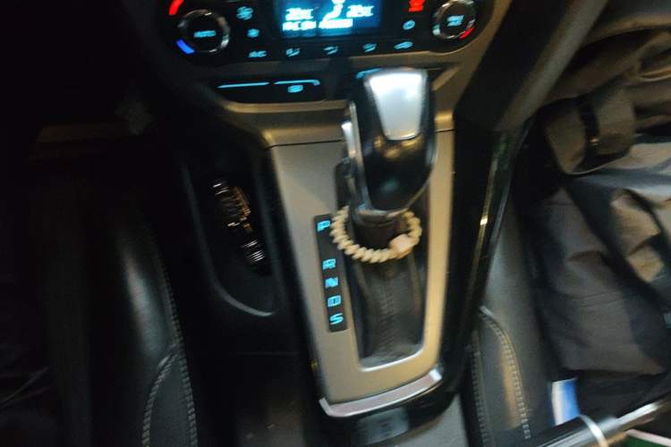 Used Ford Focus 2012 Hatchback 1.6L Automatic Fashion Edition Gear Lever