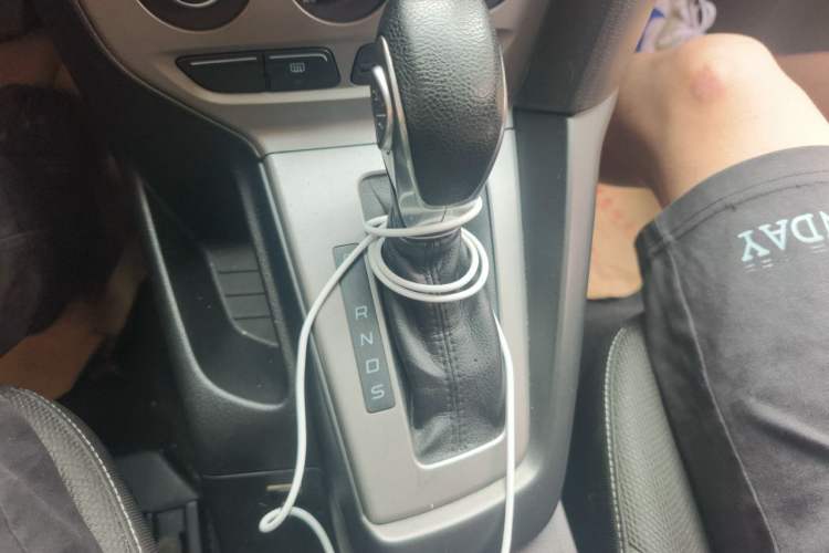 Used Ford Focus 2012 Hatchback 1.6L Automatic Comfort Model Gear Lever