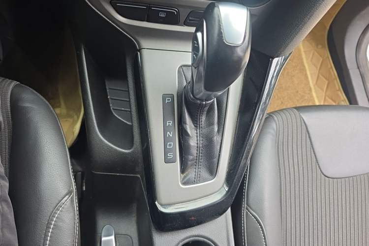 Used Ford Focus 2012 Hatchback 1.6L Automatic Fashion Edition Gear Lever
