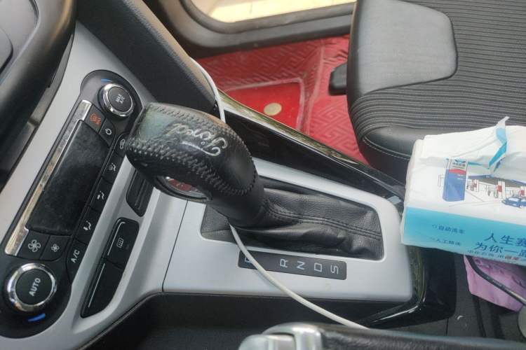 Used Ford Focus 2012 Hatchback 2.0L Automatic Luxury Sport Model Gear Lever