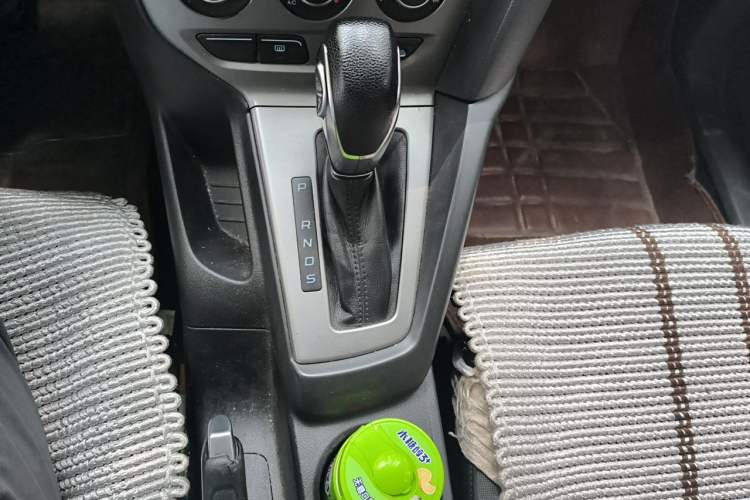 Used Ford Focus 2012 Hatchback 1.6L Automatic Comfort Model Gear Lever