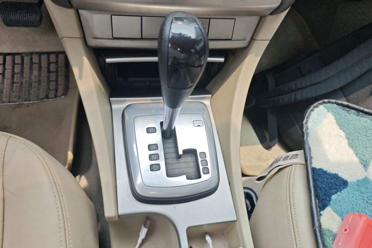 Used Ford Focus 2012 Hatchback Classic 1.8L Automatic Fashion Edition Gear Lever