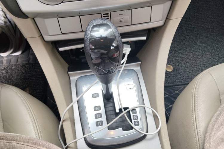 Used Ford Focus 2012 Hatchback Classic 1.8L Automatic Fashion Edition Gear Lever