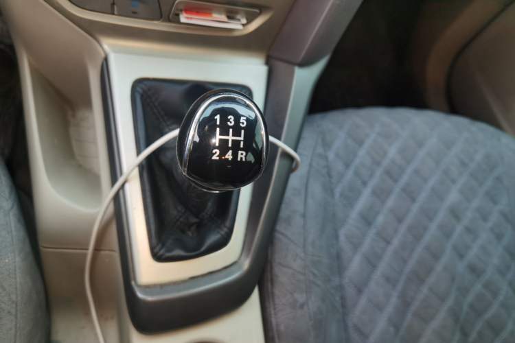 Used Ford Focus 2012 Sedan 1.6L Manual Comfort Model Gear Lever