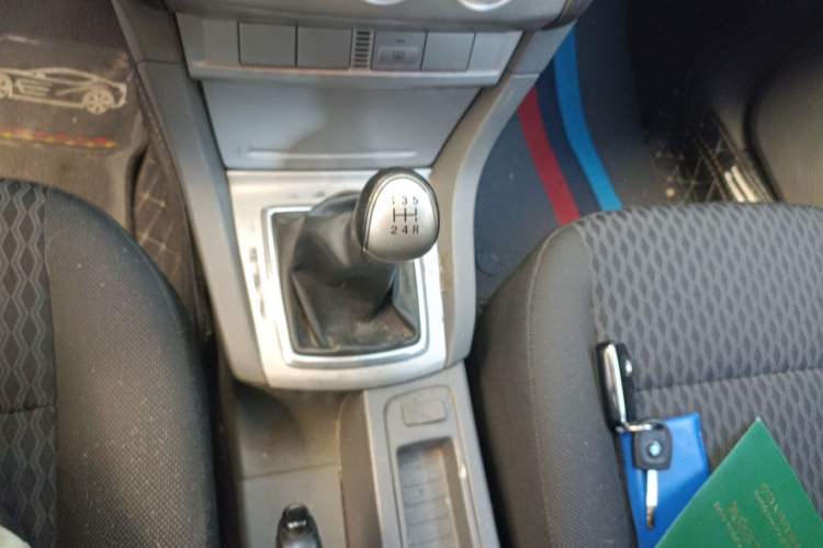 Used Ford Focus 2012 Hatchback Classic 1.8L Manual Base Model Gear Lever