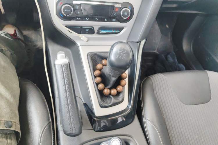 Used Ford Focus 2012 Hatchback 2.0L Manual Luxury Sport Model Gear Lever