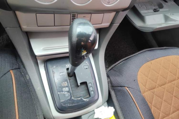 Used Ford Focus 2012 Hatchback Classic 1.8L Automatic Base Model Gear Lever