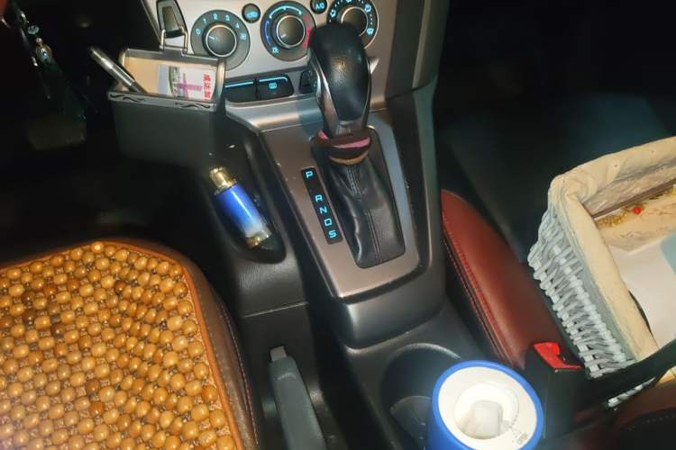 Used Ford Focus 2012 Hatchback 1.6L Automatic Comfort Model Gear Lever