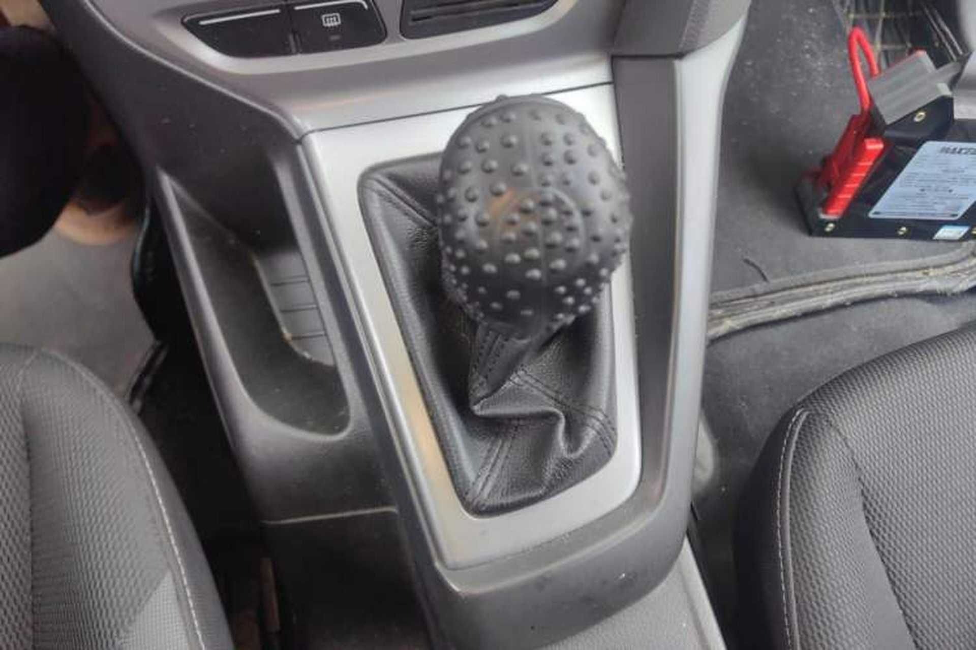 Used Ford Focus 2012 Hatchback 1.6L Manual Comfort Model Gear Lever