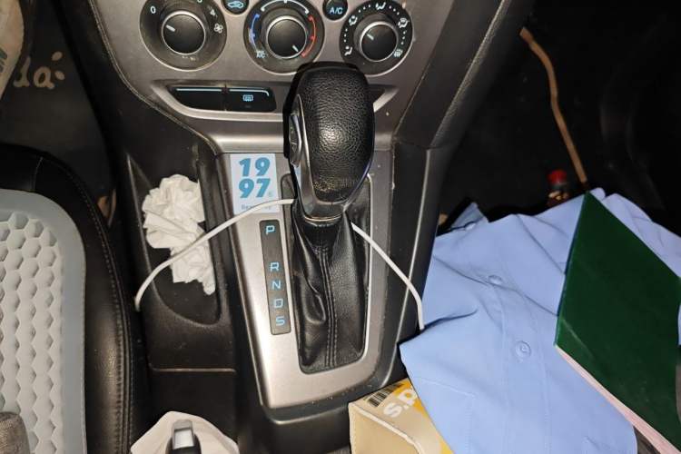 Used Ford Focus 2012 Hatchback 1.6L Automatic Comfort Model Gear Lever