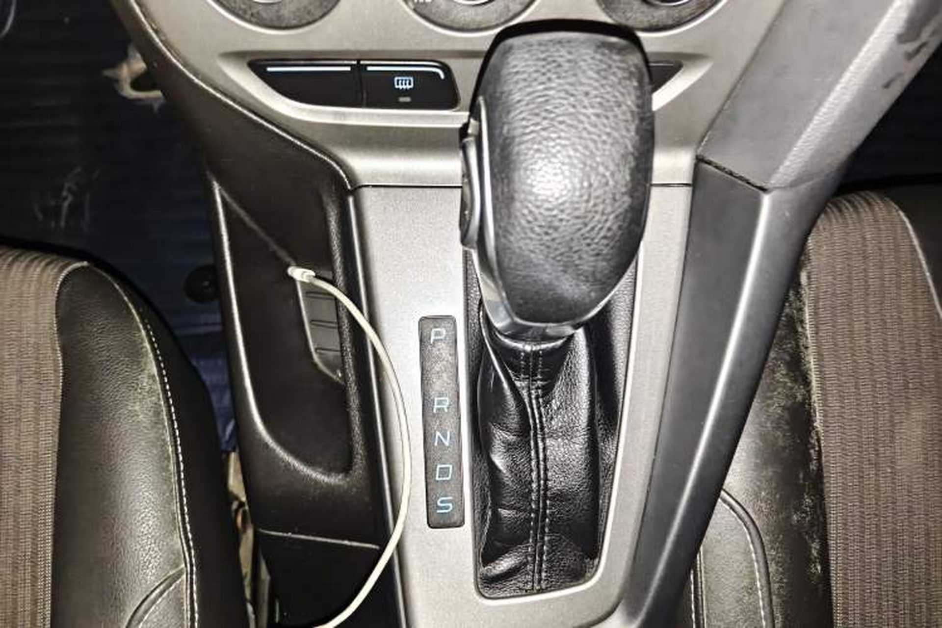 Used Ford Focus 2012 Hatchback 1.6L Automatic Comfort Model Gear Lever