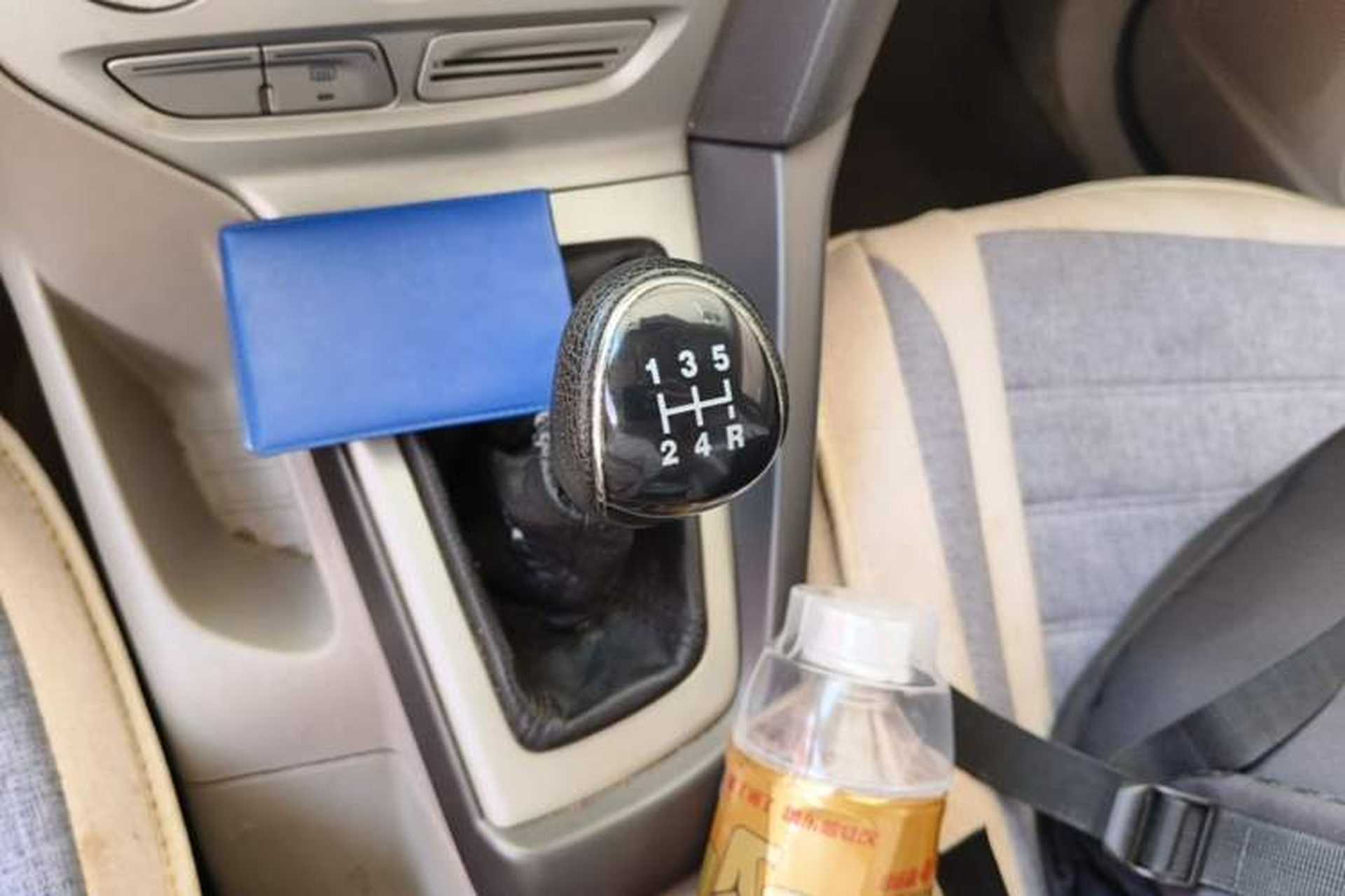 Used Ford Focus 2012 Sedan 1.6L Manual Comfort Model Gear Lever