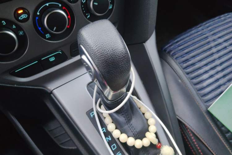 Used Ford Focus 2012 Hatchback 1.6L Automatic Comfort Model Gear Lever