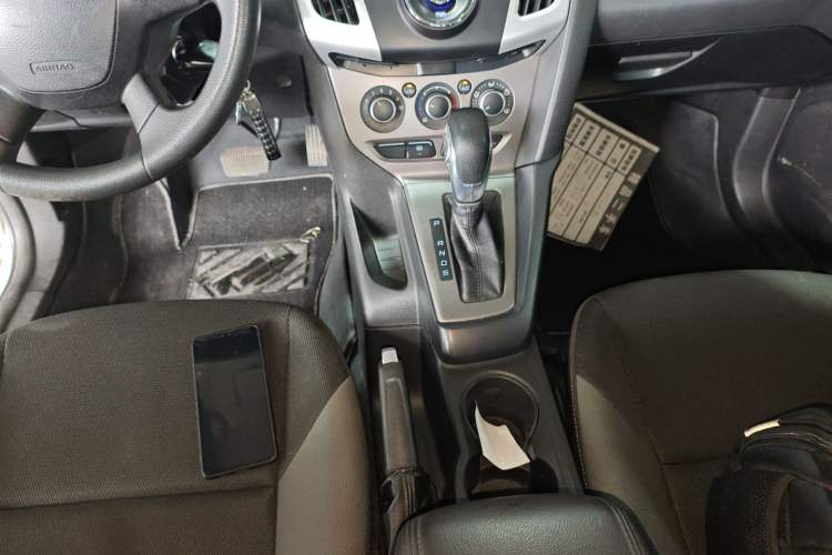Used Ford Focus 2012 Hatchback 1.6L Automatic Comfort Model Gear Lever