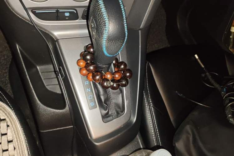 Used Ford Focus 2012 Hatchback 1.6L Automatic Comfort Model Gear Lever