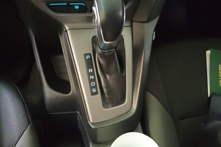 Used Ford Focus 2012 Hatchback 1.6L Automatic Comfort Model Gear Lever