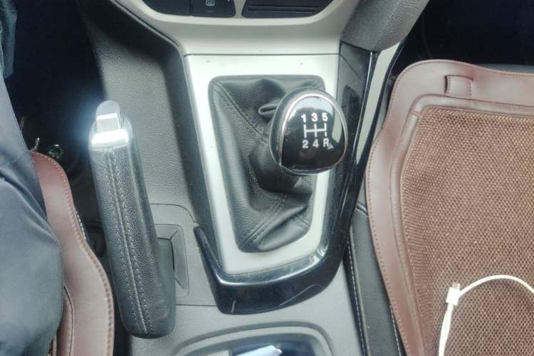 Used Ford Focus 2012 Hatchback 2.0L Manual Luxury Sport Model Gear Lever