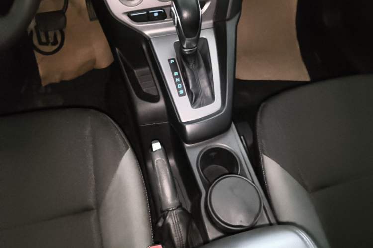 Used Ford Focus 2012 Hatchback 1.6L Automatic Comfort Model Gear Lever