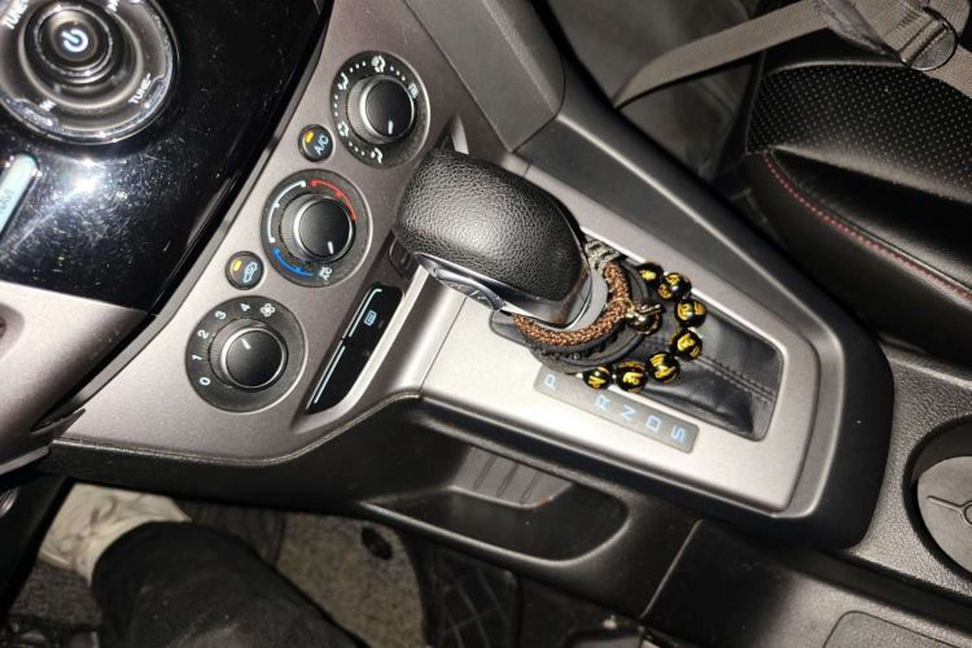 Used Ford Focus 2012 Hatchback 1.6L Automatic Comfort Model Gear Lever