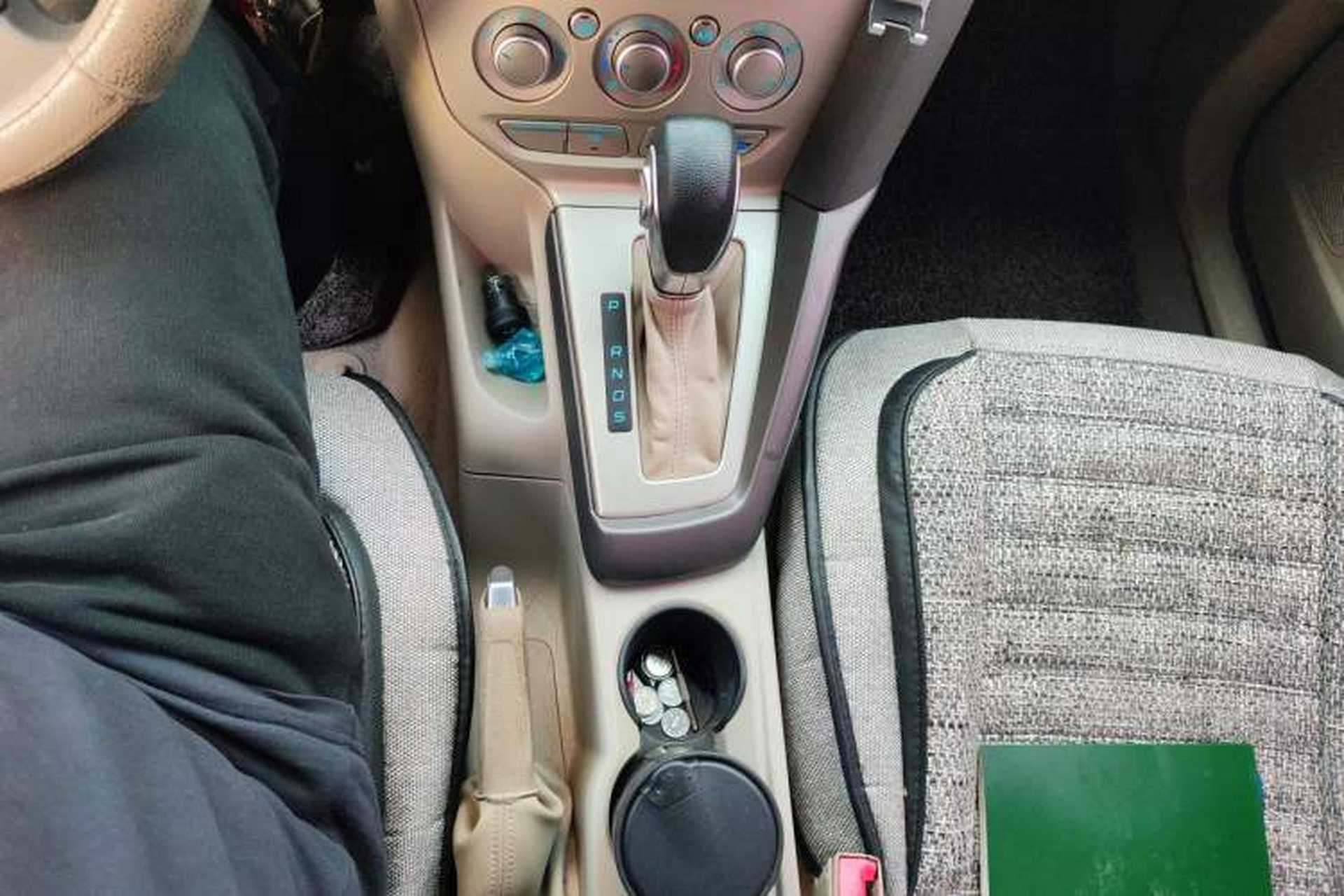 Used Ford Focus 2012 Sedan 1.6L Automatic Comfort Model Gear Lever